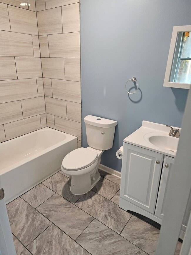 58 S Main St in Manville, NJ - Building Photo - Building Photo