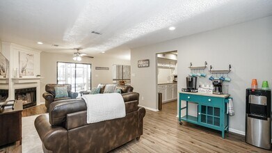 129 Capetown St in Montgomery, TX - Building Photo - Building Photo