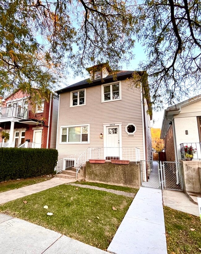 5419 N Ravenswood Ave in Chicago, IL - Building Photo - Building Photo