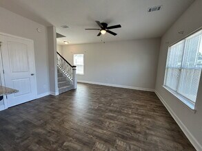 630 Fairview Cir in Hinesville, GA - Building Photo - Building Photo