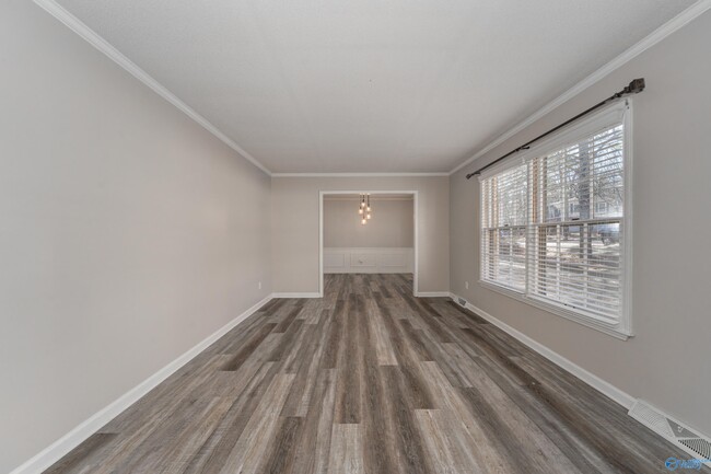 625 Versailles Dr SE in Huntsville, AL - Building Photo - Building Photo