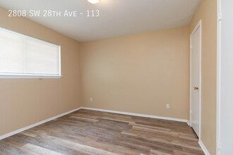 2808 SW 28th Ave-Unit -113 in Amarillo, TX - Building Photo - Building Photo
