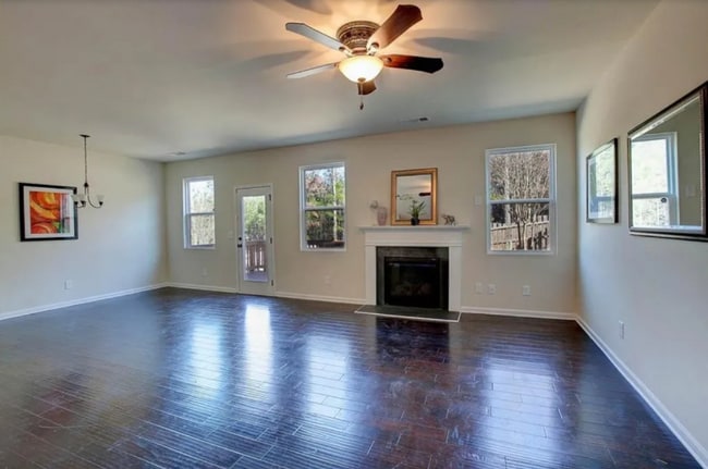 84 Harrison Dr in Newnan, GA - Building Photo - Building Photo