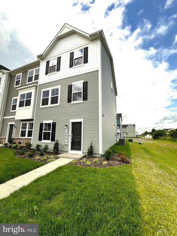 1264 Cedar Vly Rd in Ranson, WV - Building Photo - Building Photo