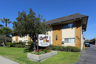 Garden Bay Apartments in Garden Grove, CA - Foto de edificio - Building Photo