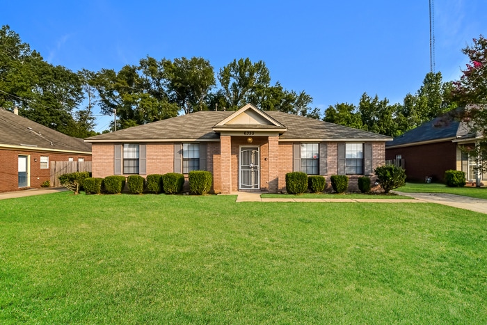 6355 Sandy Ridge Curv in Montgomery, AL - Building Photo