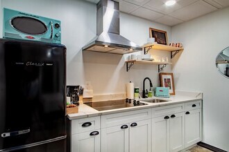 1020 16th St NW-Unit -ID1037722P in Washington, DC - Building Photo - Building Photo