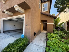 826 Caminito Siena in Chula Vista, CA - Building Photo - Building Photo
