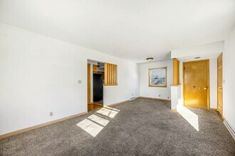 2137 S 71st St in West Allis, WI - Building Photo - Building Photo