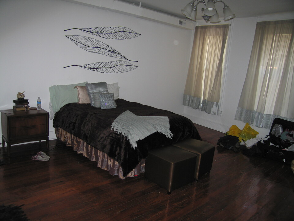 1034 S Charles St, Unit 1034 in Baltimore, MD - Foto de edificio