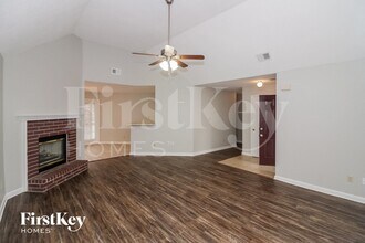 6935 Naples Dr in Cordova, TN - Building Photo - Building Photo