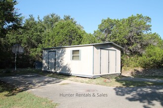 3275 Etta Kay Ln in Kempner, TX - Foto de edificio - Building Photo