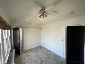 1155 Saint Johns Ave E in Highland Park, IL - Building Photo - Building Photo