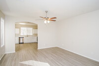 1007 Seaside Daisy Ct in Henderson, NV - Foto de edificio - Building Photo