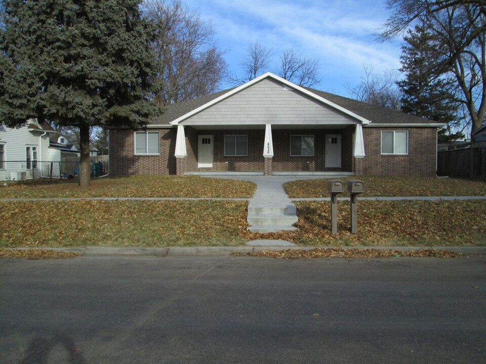 4626 Madison Ave in Lincoln, NE - Building Photo