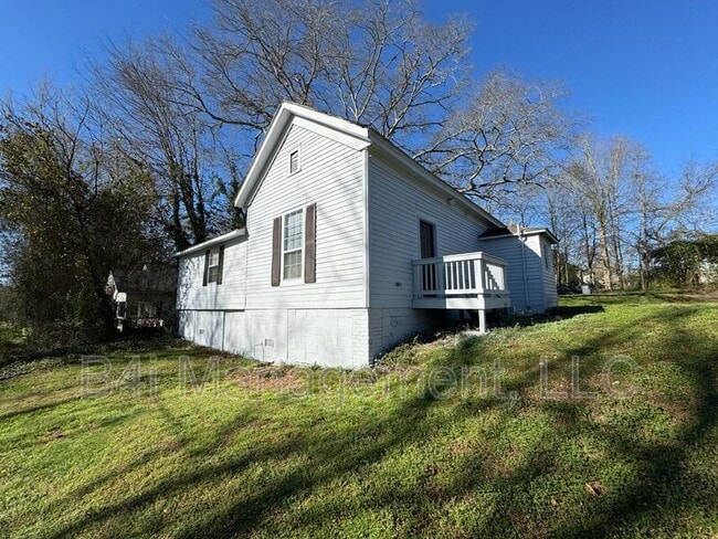 property at 1310 Forrest Ave