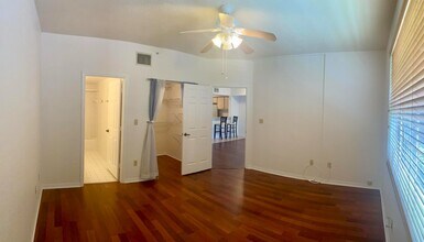 725 SW 148th Ave in Davie, FL - Building Photo - Building Photo