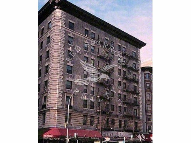 235 W 103rd St-Unit -5A in New York, NY - Building Photo