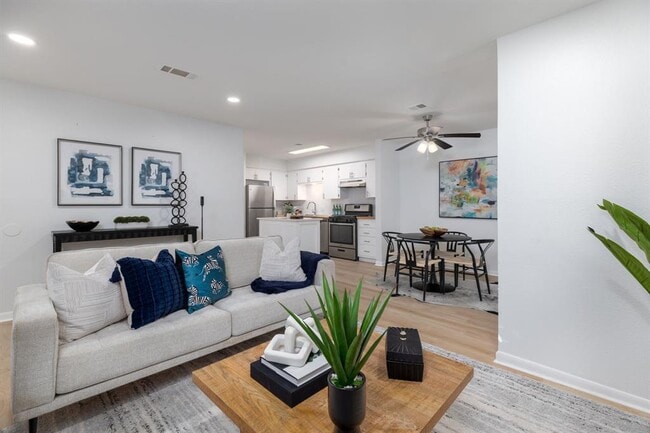 property at 2502 Audubon Pl
