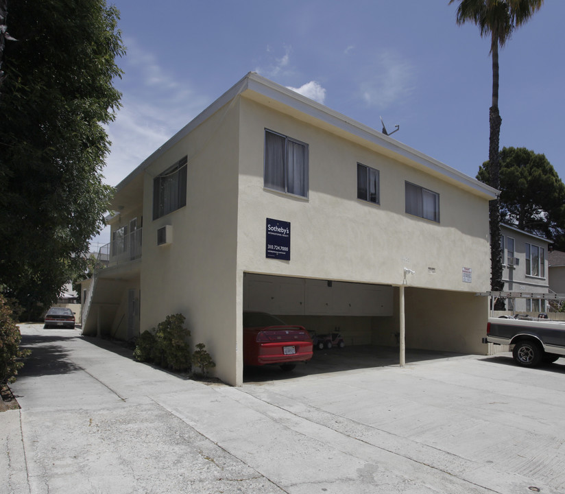 11425 Albers St in North Hollywood, CA - Building Photo