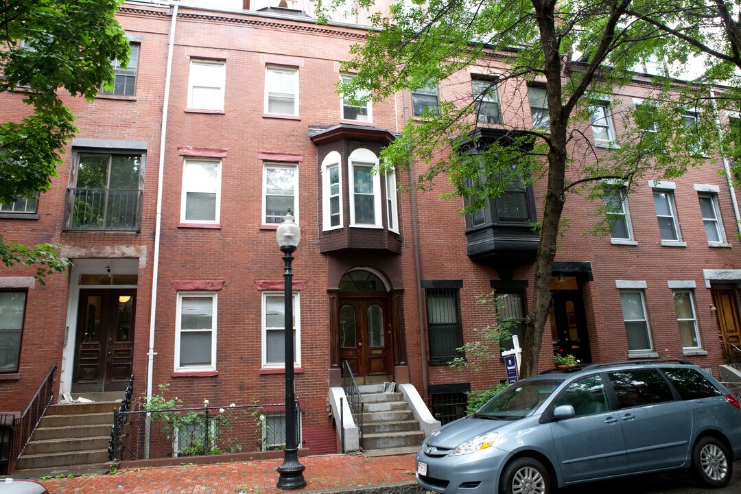 209 W Springfield St in Boston, MA - Foto de edificio