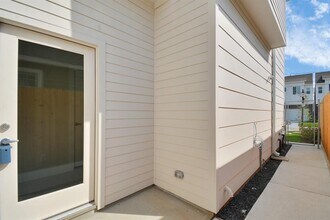 4707 Oats St in Houston, TX - Building Photo - Building Photo