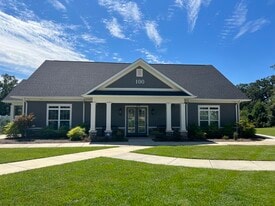 The Pointe at Camellia Commons Apartamentos