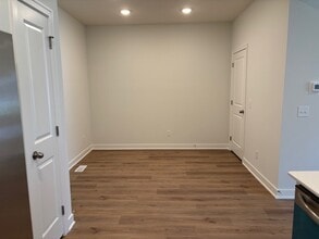 11407 N 161st Ct in Bennington, NE - Building Photo - Building Photo