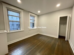 51 Park Dr, Unit 14 in Boston, MA - Building Photo - Building Photo