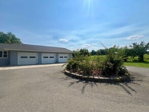 3910 Thrall Rd in Ellensburg, WA - Building Photo - Building Photo