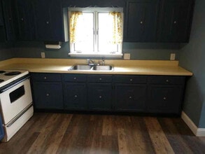 418 Walnut St in Luzerne, PA - Building Photo - Building Photo