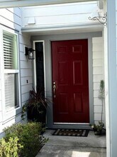 201 Bowsprit Ln in Foster City, CA - Building Photo - Building Photo