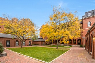 88 Captains Row in Chelsea, MA - Building Photo - Building Photo
