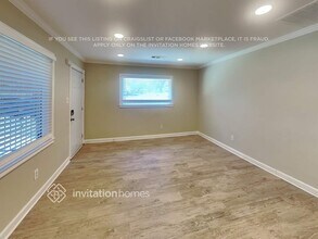 2434 Main St NW in Atlanta, GA - Foto de edificio - Building Photo