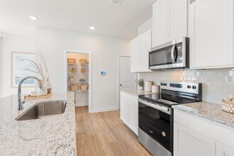 971 Sutherland Ln in Lawrenceville, GA - Building Photo - Building Photo