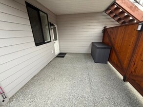 105 Tom Harris Dr in Nanaimo, BC - Building Photo - Building Photo