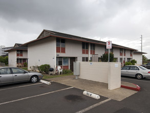 Makalapa Manor Apartments in Aiea, HI - Building Photo - Building Photo