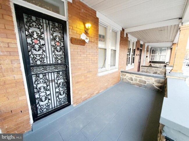 2729 Ashland Ave in Baltimore, MD - Building Photo - Building Photo