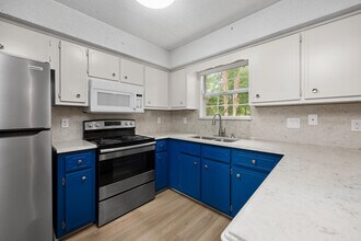 6740 Scotts Pl in Pensacola, FL - Building Photo - Building Photo