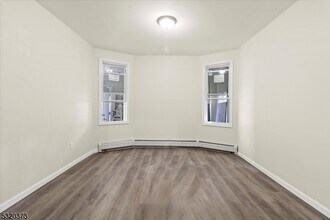 61 Columbia Ave in Newark, NJ - Building Photo - Building Photo