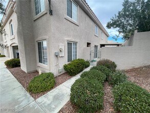 502 Quail Bird Pl in Henderson, NV - Building Photo - Building Photo