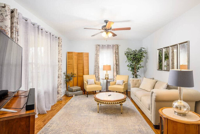 property at 1007 E North St