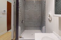 1619 W Diamond St photo'