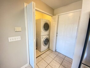 13827 Fairway Island Dr in Orlando, FL - Building Photo - Building Photo