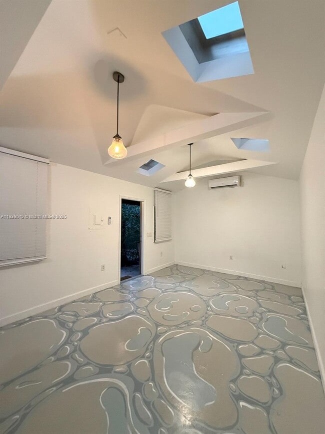 property at 118 NW 24th St