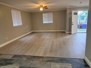 145 E 36th St in Los Angeles, CA - Building Photo - Building Photo