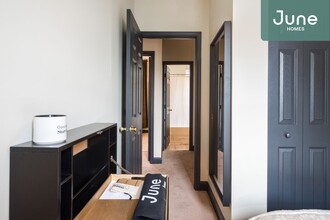 764 Columbia Rd NW-Unit -2E in Washington, DC - Building Photo - Building Photo