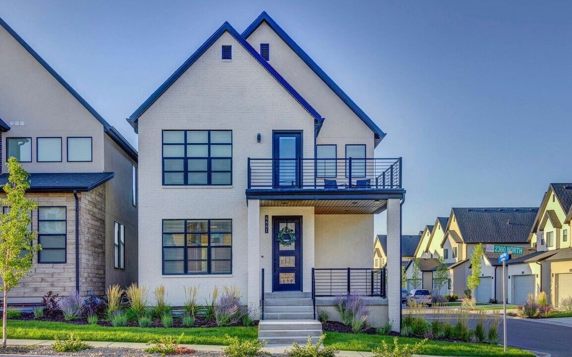 4441 W 2405 N in Lehi, UT - Building Photo