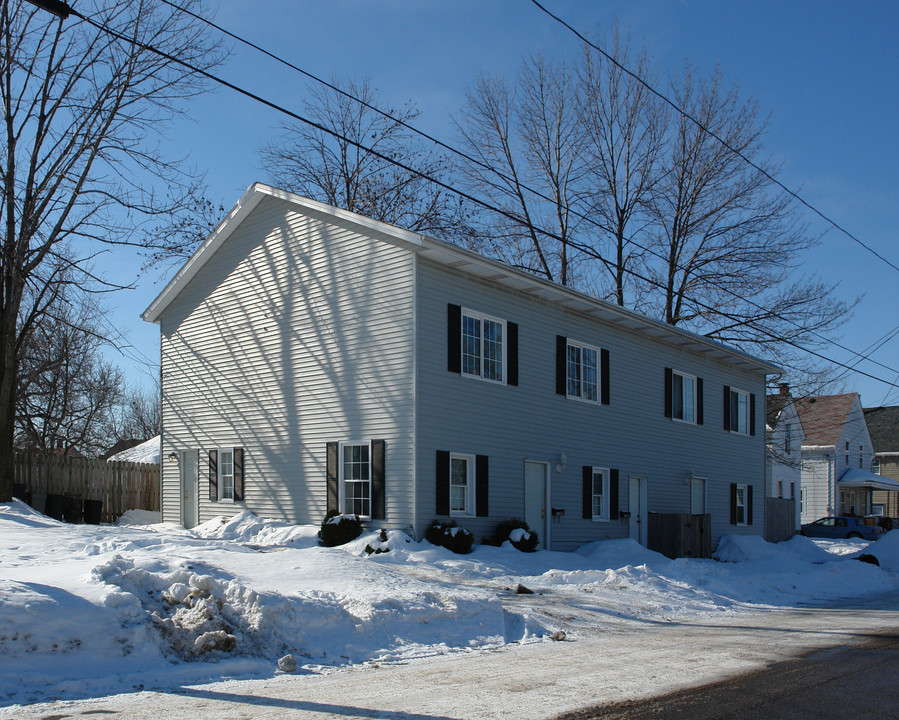 1700 Washington Ave in Lorain, OH - Foto de edificio