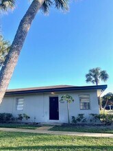 9326 Sunrise Dr in West Palm Beach, FL - Building Photo - Building Photo